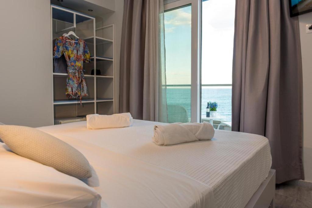 Hotel Ocean Dreams Palaiochora Exteriér fotografie